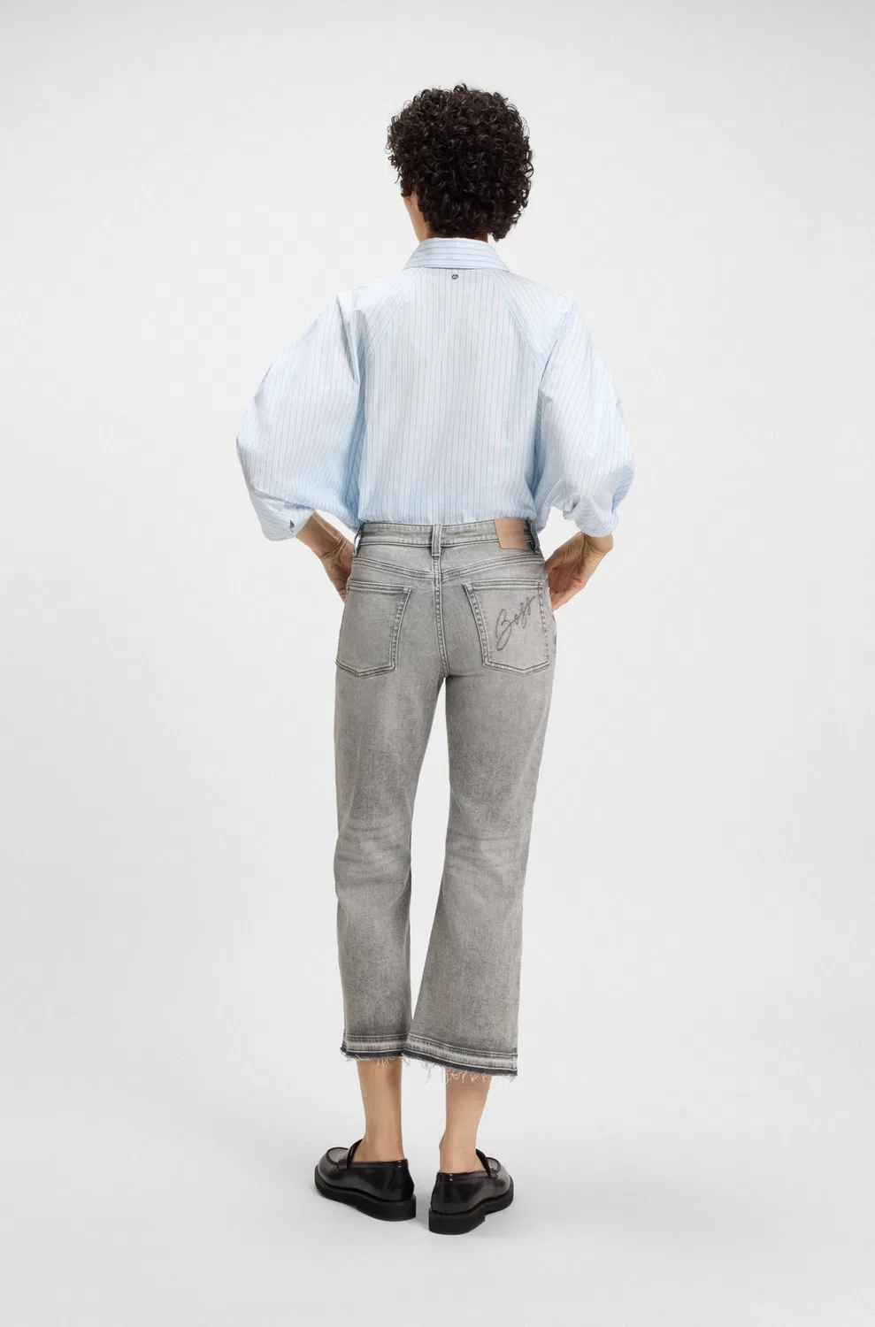 Джинсы Boss Boot cut серого цвета — фото 4