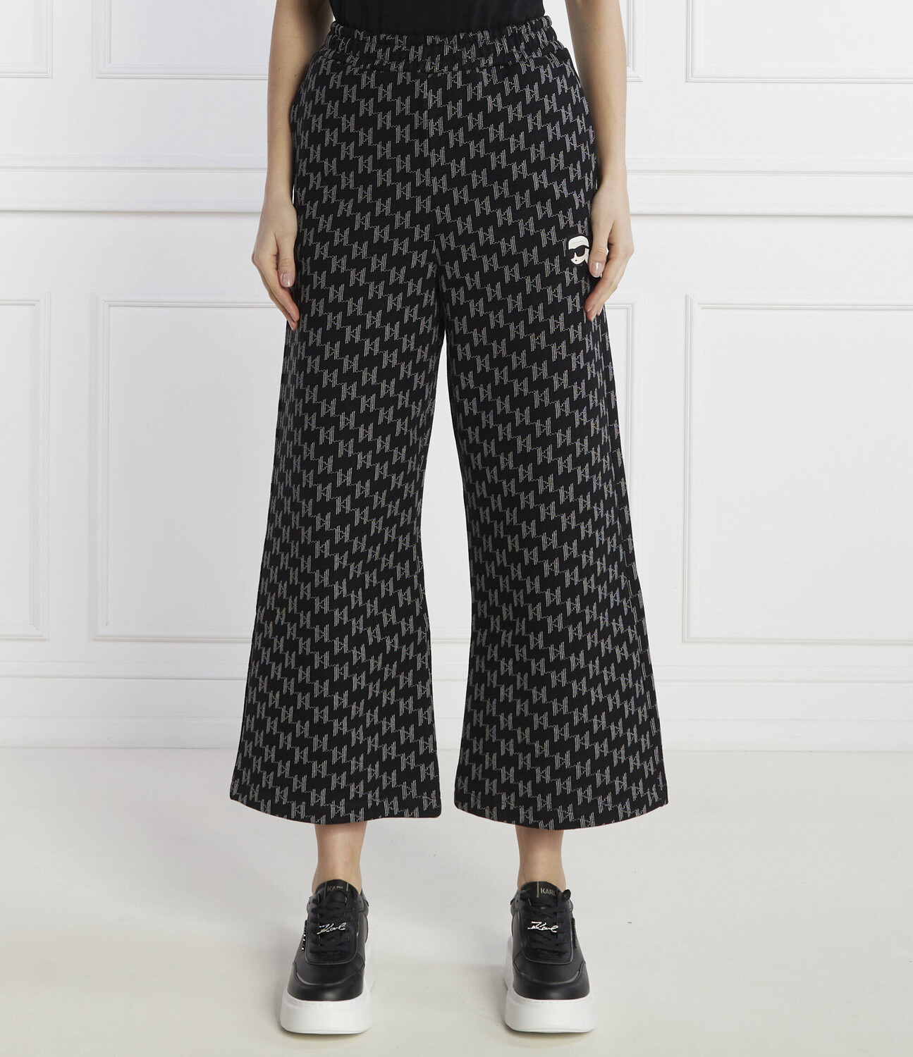 

Спортивные брюки Karl Lagerfeld Loose fit, черный