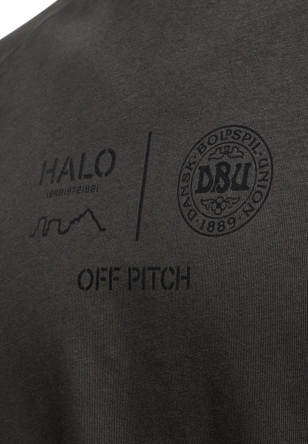 

Футболка с принтом DBU BOXY HALO, черный