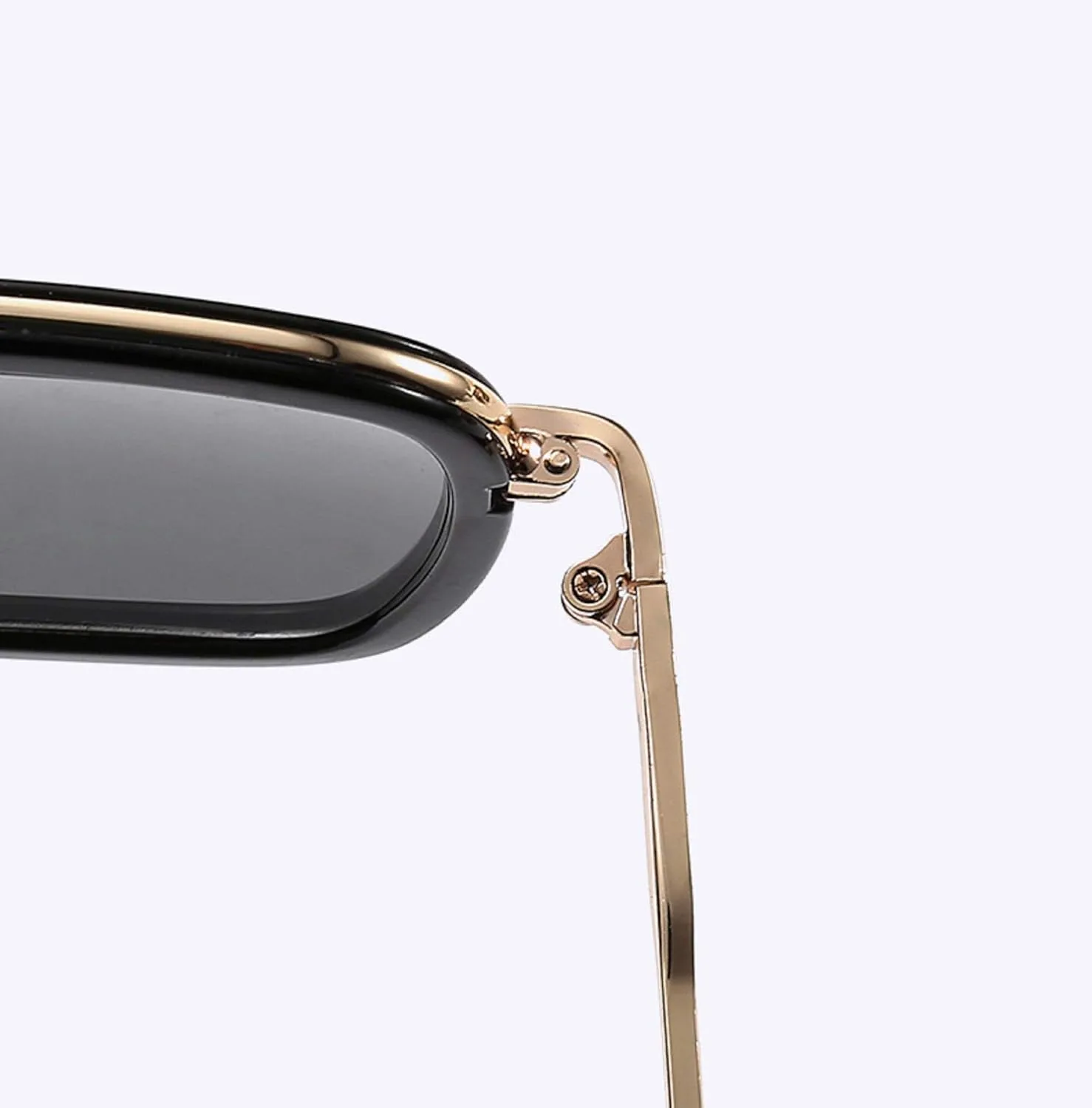 

Официальные солнцезащитные очки унисекс Тони Старка, Железного Человека и Эдит, Человека-паука (VI-SG-91-Red2) с защитой от УФ-излучения UV 400 Visions India, Red2