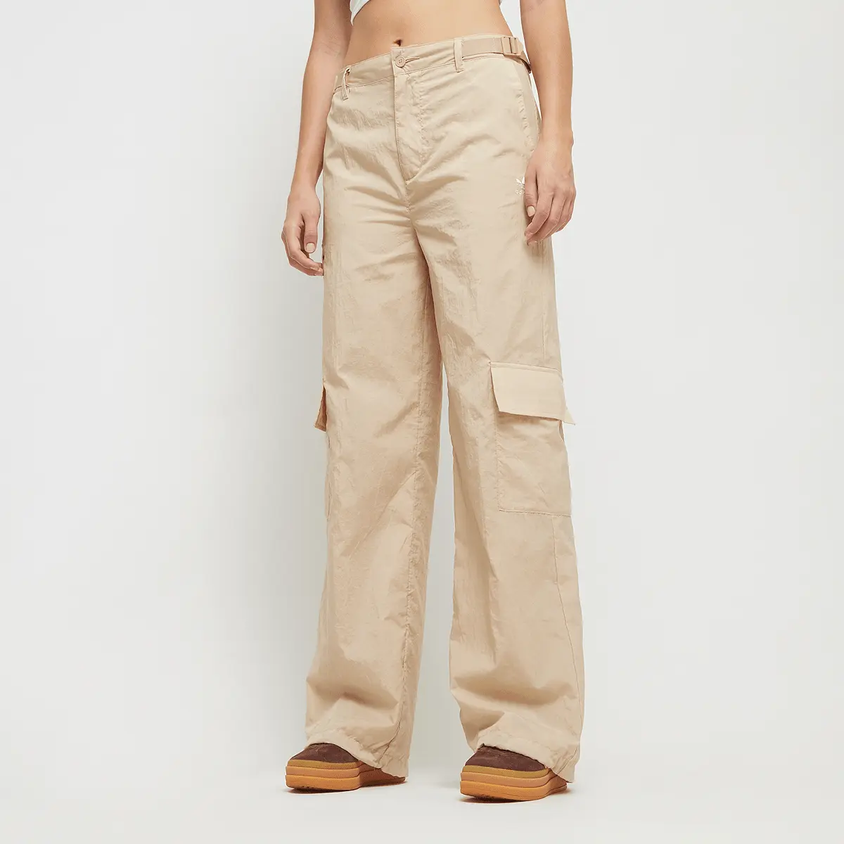 

Спортивные брюки adidas Originals Cargo Pants, бежевый