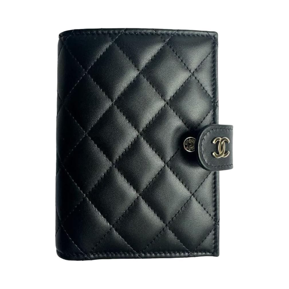 

CHANEL Женский бумажник из ягнёнка чёрный