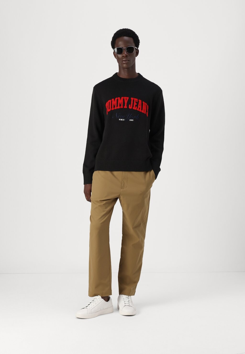 

Джемпер VARSITY Tommy Jeans, черный