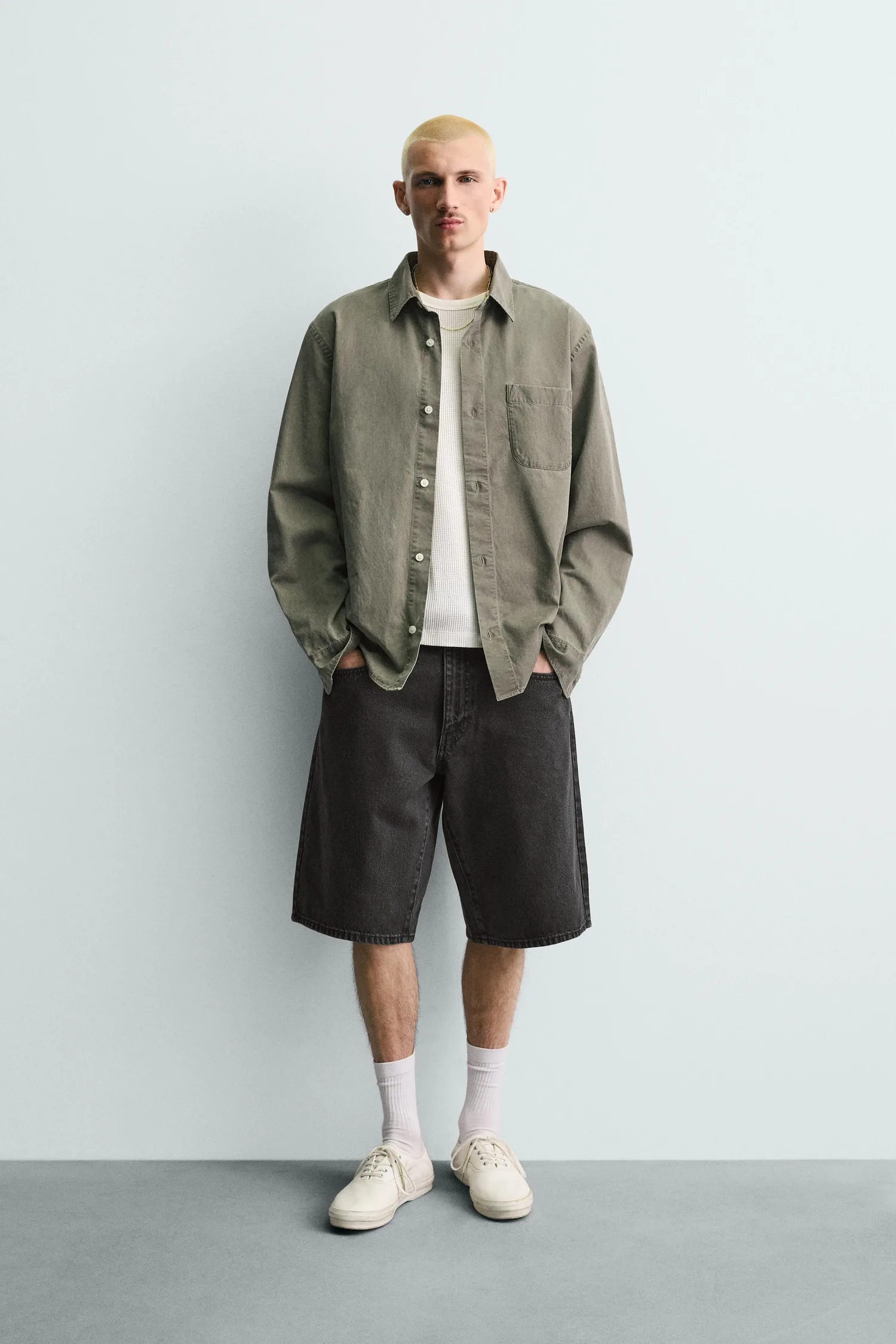 Свободные джинсовые шорты-бермуды Zara, угольный