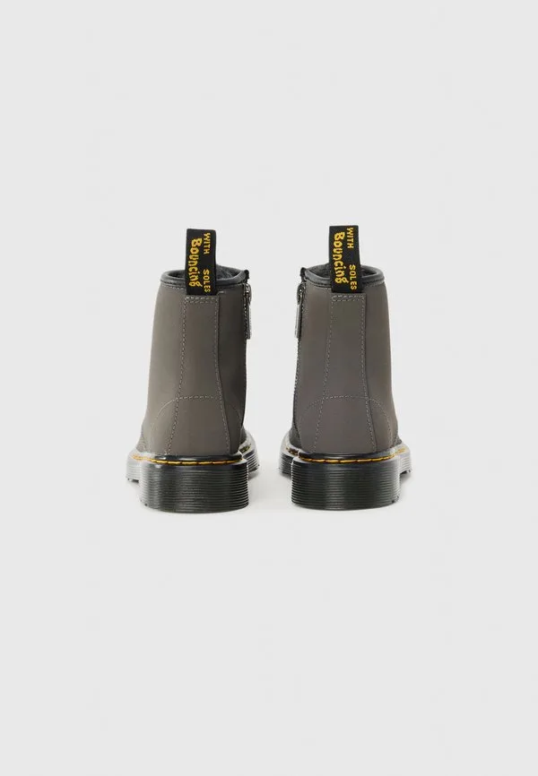 Зимние ботинки serena с 8 люверсами Dr. Martens, Gunmetal Soho Buck — фото 3