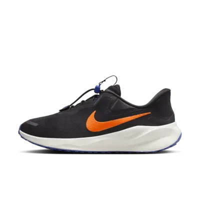 

Кроссовки Nike Revolution 7 EasyOn, цвет Black/Astronomy Blue/Sail/Hyper Crimson