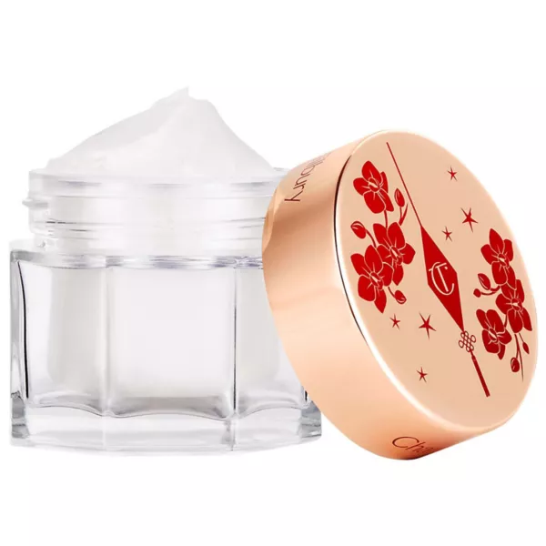 

Лунный новогодний волшебный крем с гиалуроновой кислотой Charlotte Tilbury
