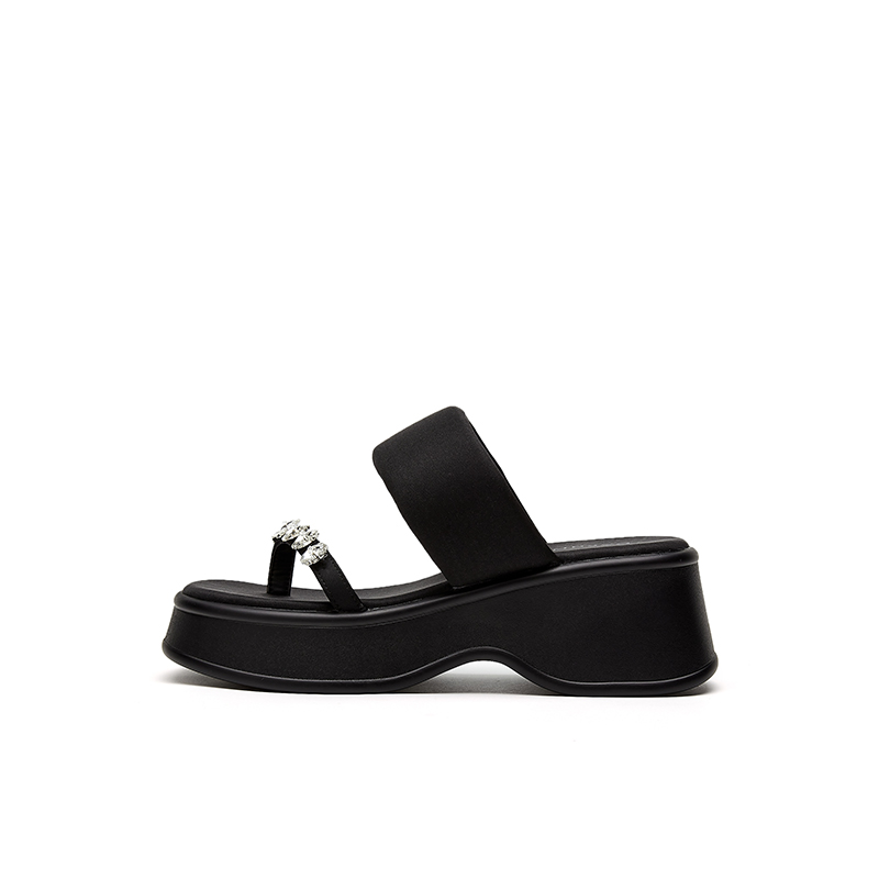 

Шлепанцы и сланцы DAPHNE Slide Slippers Women's