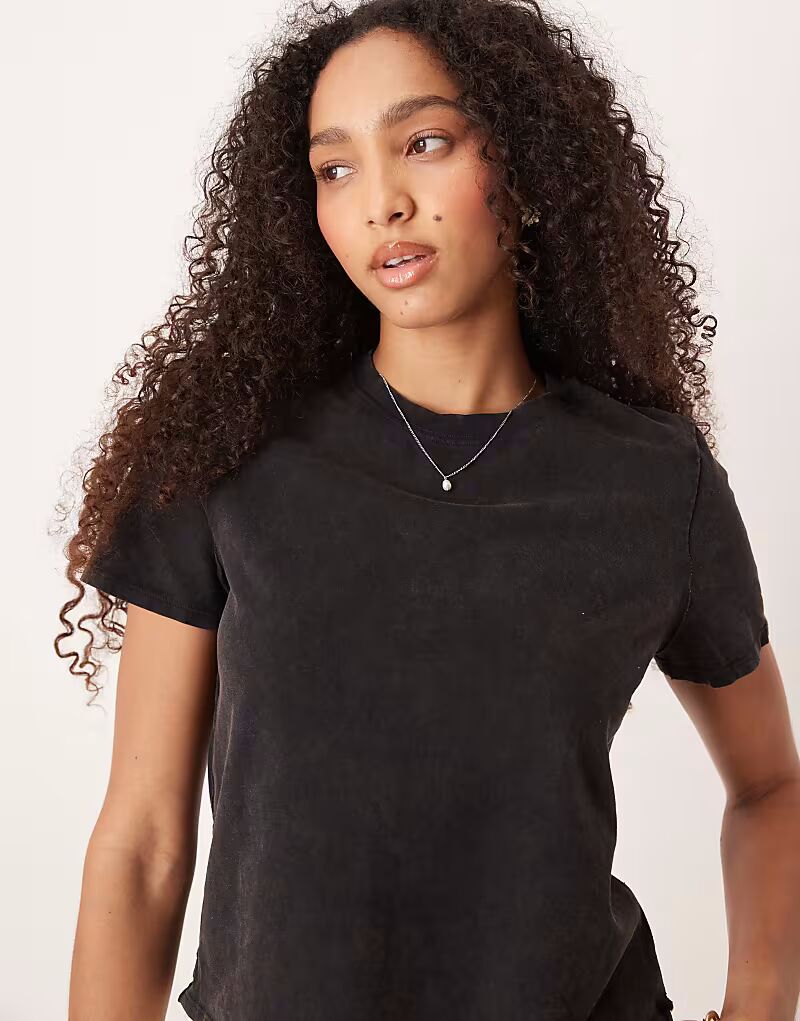 

Свободная повседневная футболка Free People черного цвета