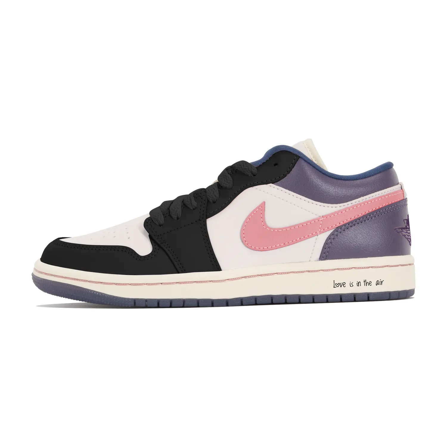 

Кроссовки Air Jordan 1 Vintage Basketball Shoes Women's Low-top Black/Pink, черный/розовый