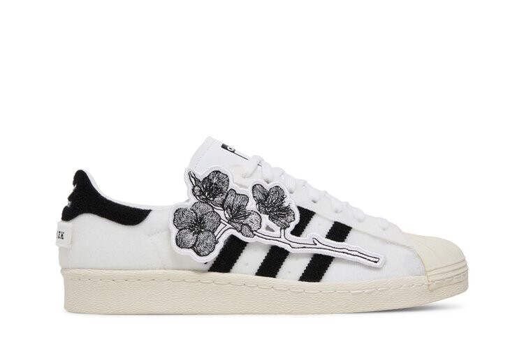 

Кроссовки Adidas Sneakersnstuff x Superstar 80s, белый
