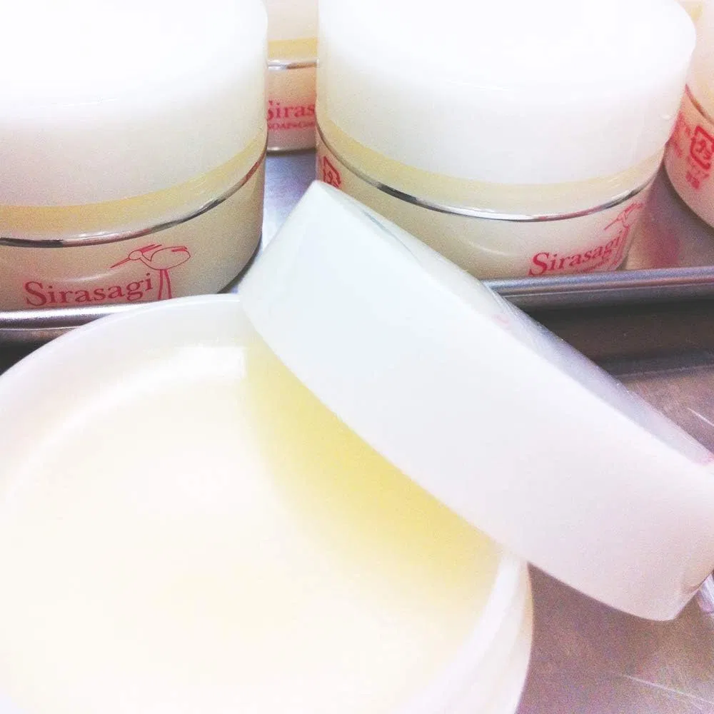 Крем для лица Shirasagi Soap & Cosmetics — Дневной с лошадиным маслом , , аромат лаванды и палисандра, 30 г — фото 4