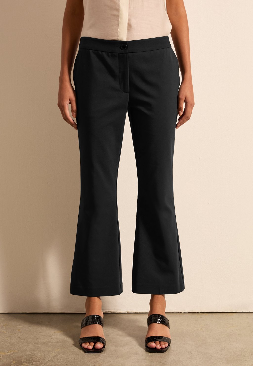 

Брюки CROPPED FLARE-FIT Stefanel, черный