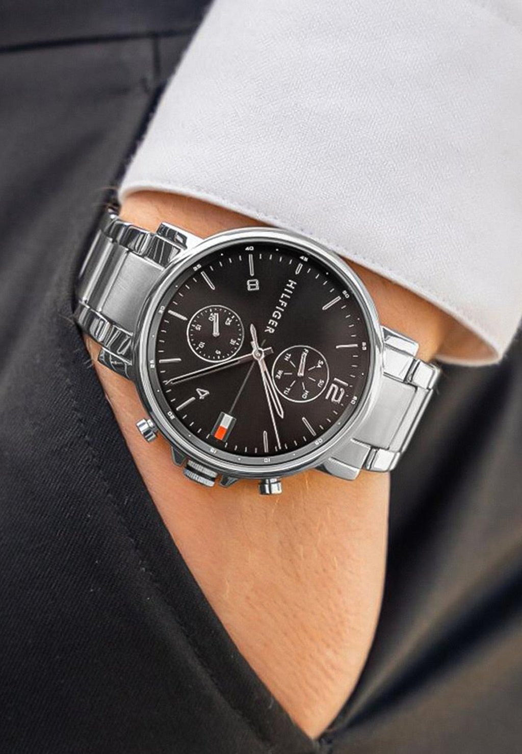 

Часы Tommy Hilfiger, серебряный