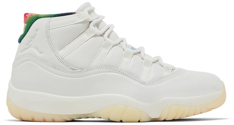 

Кроссовки Air Jordan 11 Retro, кремовый