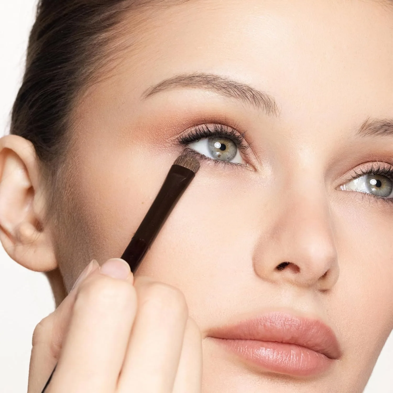 Кисть для растушевки Trish McEvoy Brush 54 — фото 2