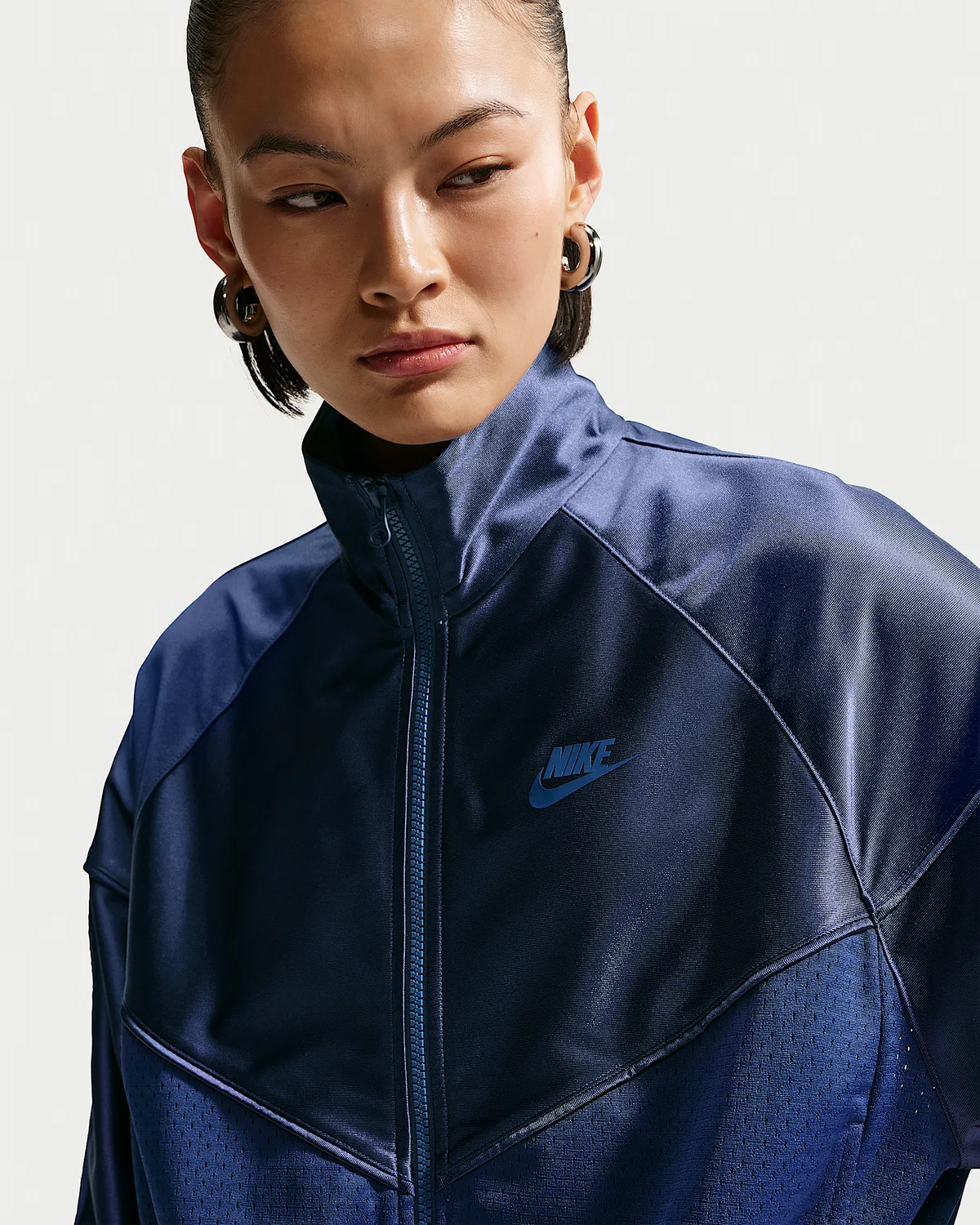 Женская оверсайз куртка Windrunner Nike Sportswear, Mystic Navy/Mystic Navy — фото 3