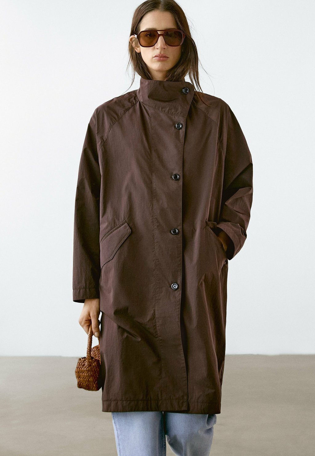 

Пальто-тренч IN WATER REPELLENT Massimo Dutti, коричневый