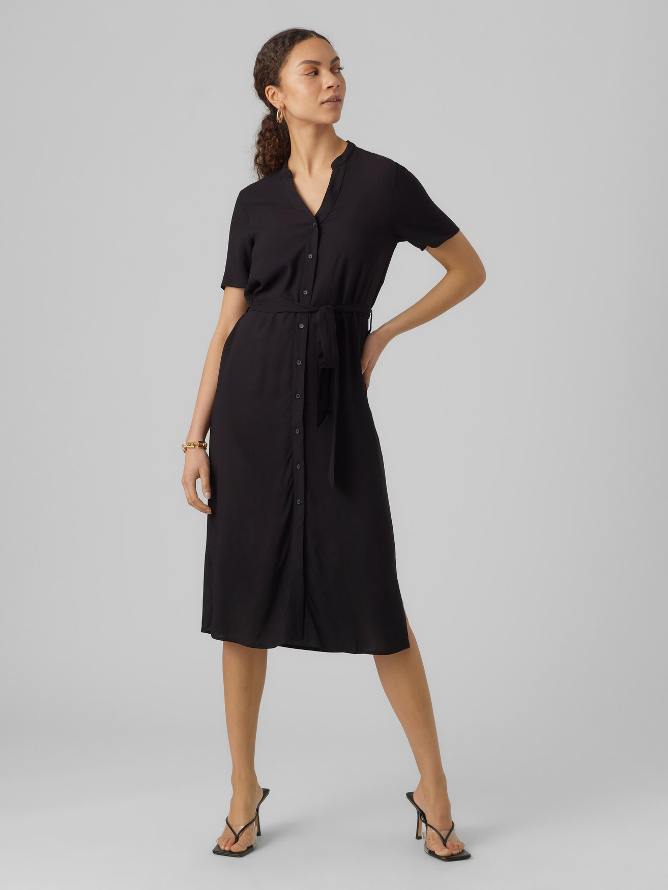 

Платье Vero Moda Midi Blusen Kurzarm Tunika Dress VMVICA, черный