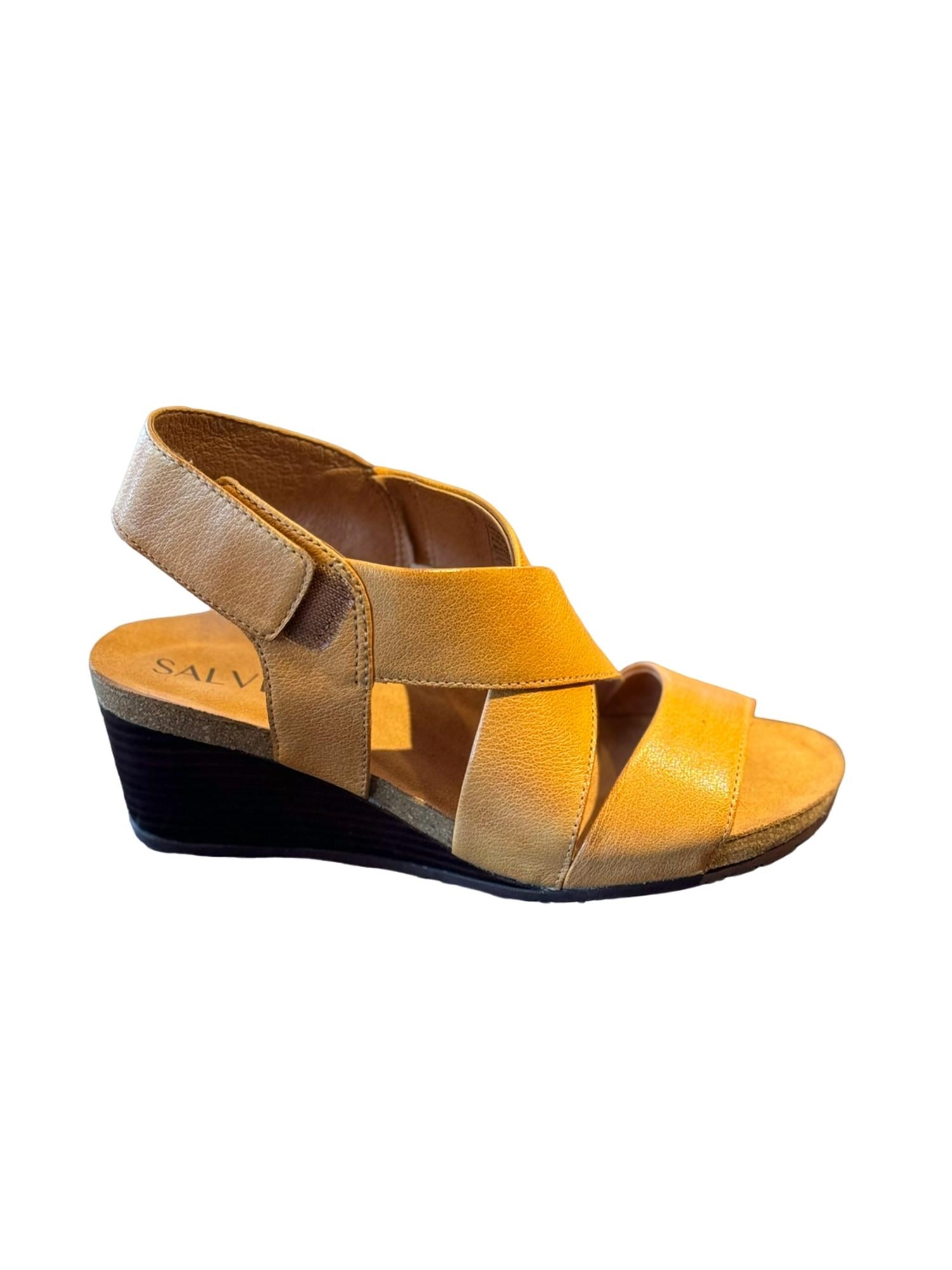 Женские босоножки Robyn Wedge Sandal цвета ириски Salvia, цвет butterscotch