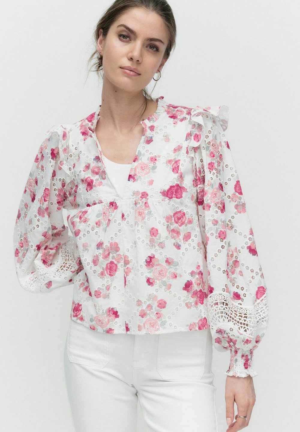 

Блуза BELLA FLORAL BLOUSE Dobber, белый
