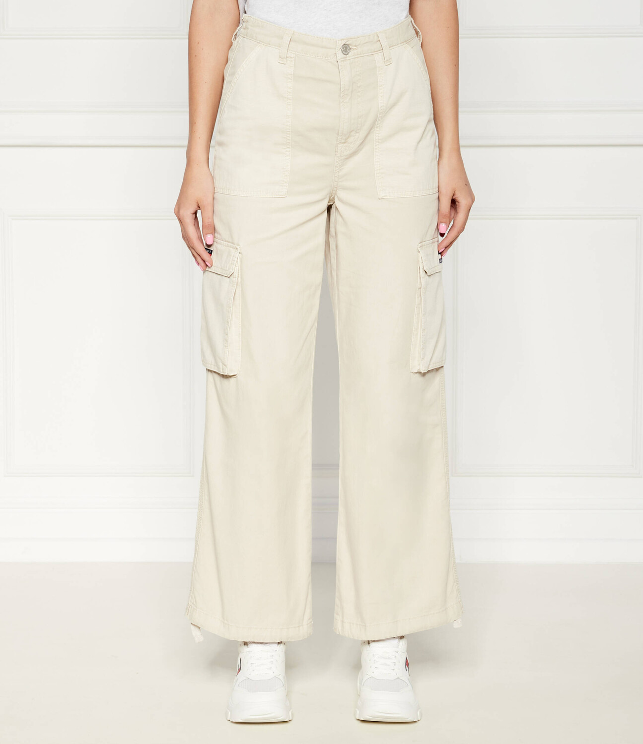 

Брюки Tommy Jeans cargo CLAIRE flare fit, бежевый