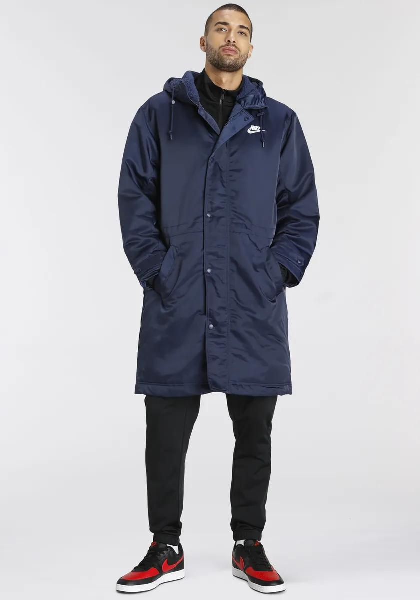 

Куртка Nike Sportswear для активного отдыха "CLUB MEN'S STADIUM PARKA", белый