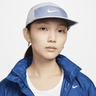 

Бейсболка Nike Dri-FIT Fly Unstructured Swoosh Cap, цвет Platinum Violet/Anthracite/Ashen Slate/White