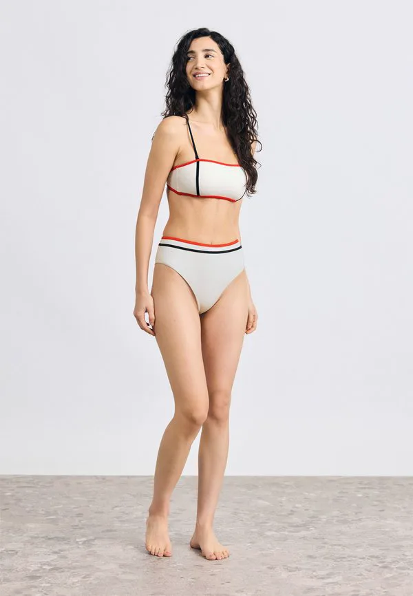 Классические трусики от бикини с высокой посадкой и дерзким дизайном. Tommy Hilfiger, Ecru — фото 2