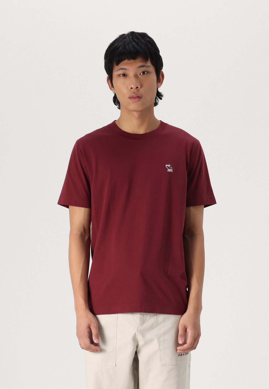 

Базовая футболка ELEVATED ICON CREW Abercrombie & Fitch, красный