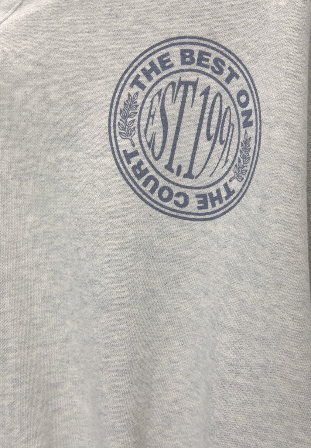 

Толстовка GRAPHIC COLLAR PULL&BEAR, светло-серый