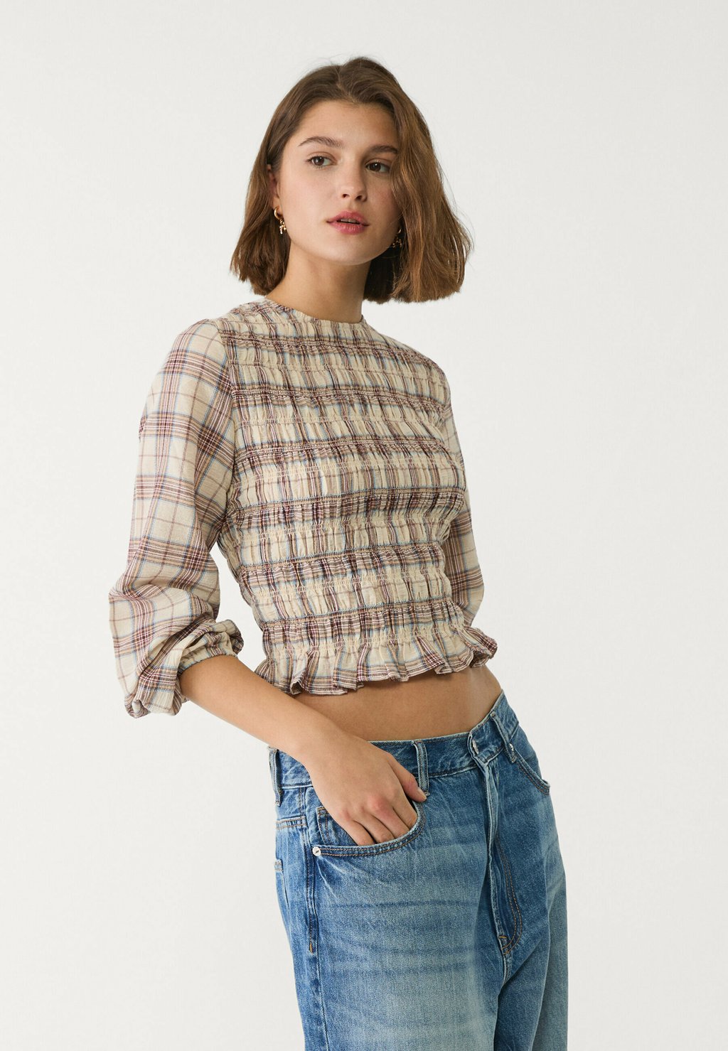 

Блуза CHECK WITH RUFFLES Stradivarius, бежевый