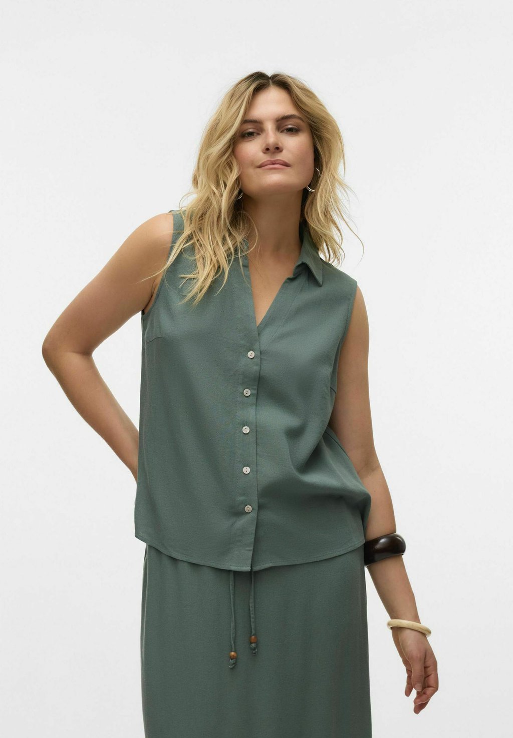 

Топ MYMILO Vero Moda, цвет Laurel Wreath