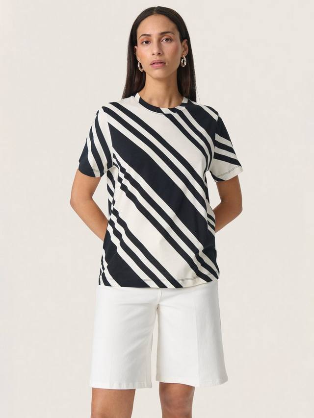 

Футболка Aeve в полоску Soaked In Luxury, White/Black