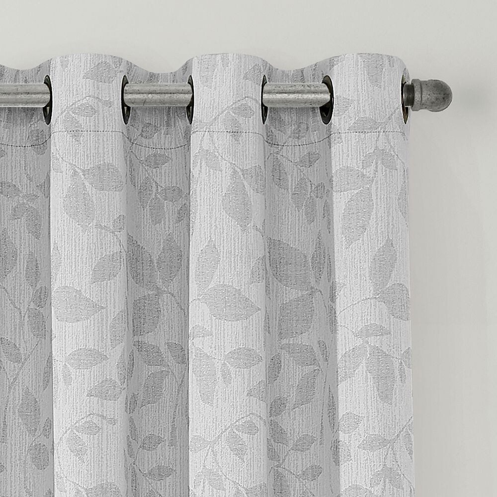 

Sonoma Goods For Life, 2 комплекта жаккардовых затемняющих штор с листьями, серый