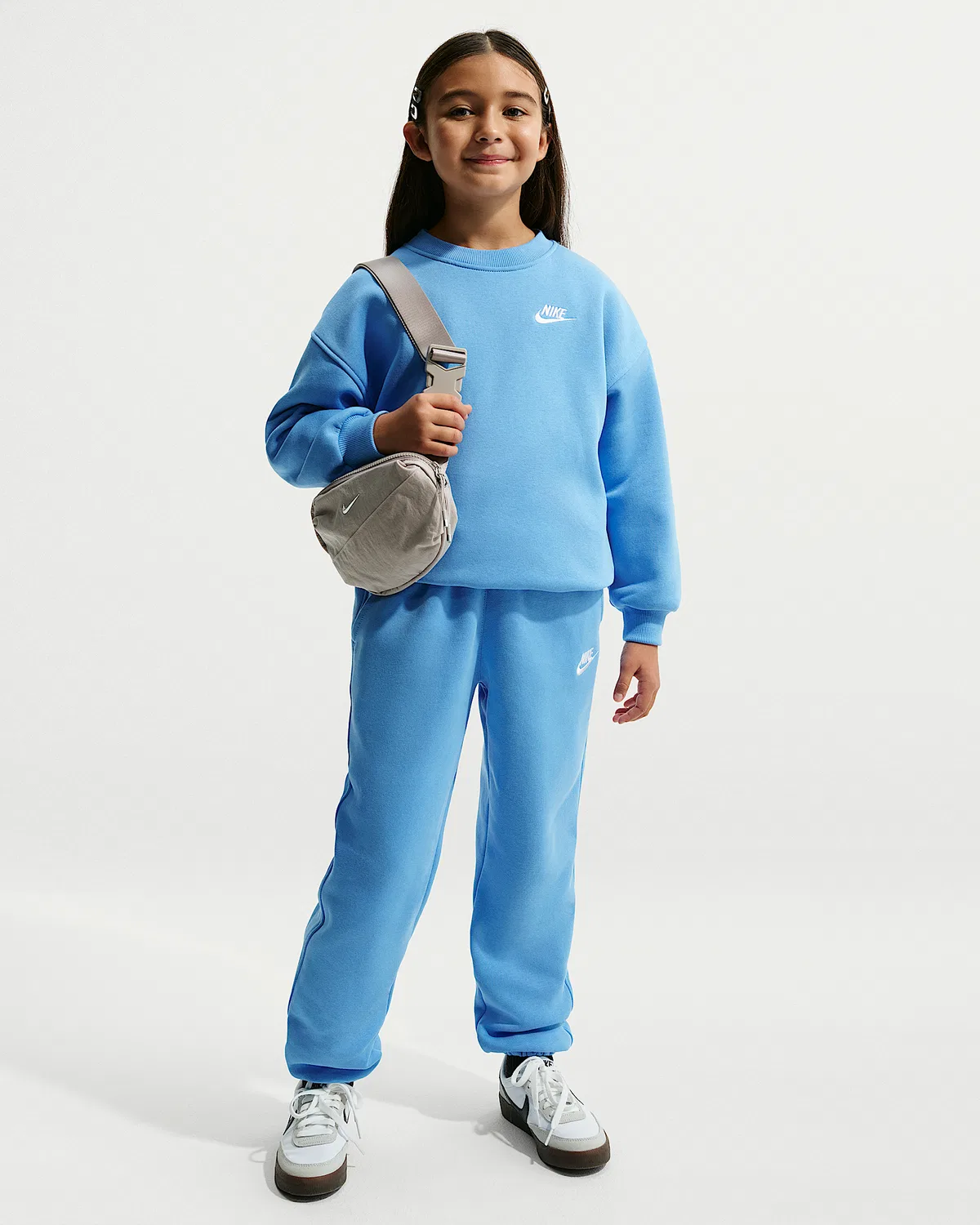 Детская увеличенная толстовка Nike Sportswear Club Fleece, University Blue/University Blue/White — фото 4