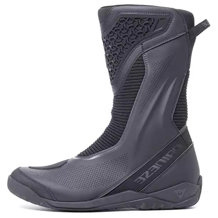 

Ботинки Freeland Outdoor унисекс черные Dainese