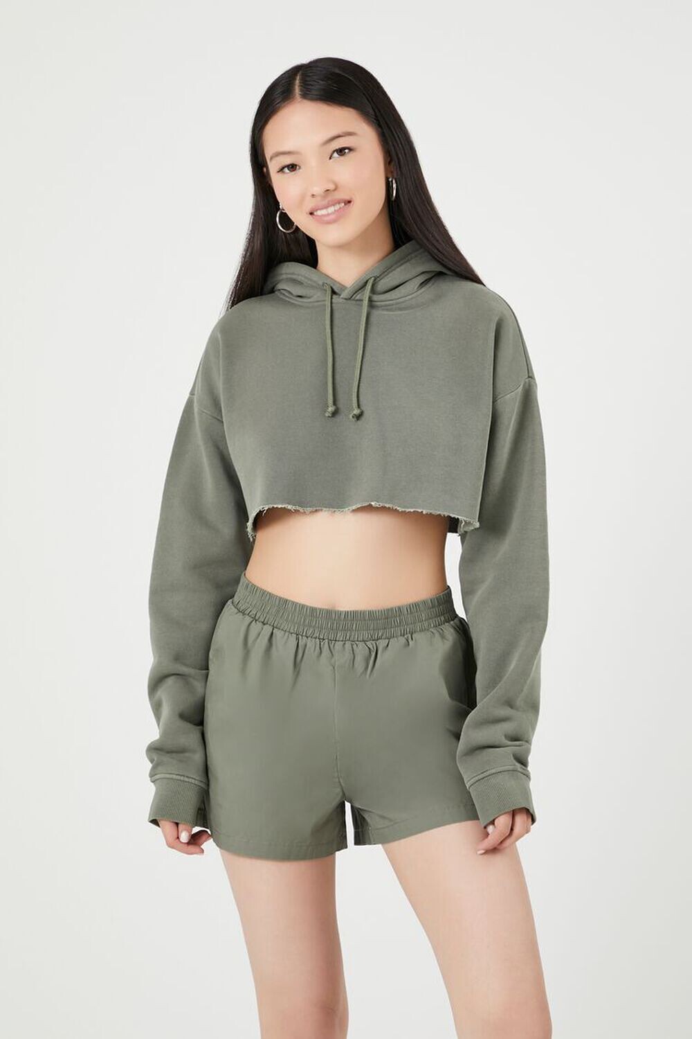 

Поплиновые шорты без застежки Forever 21, оливковый