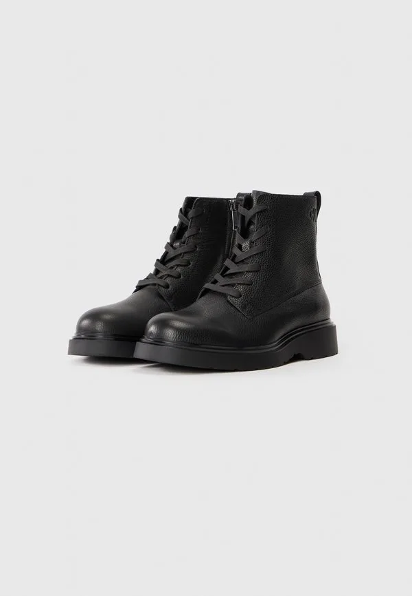 Боевые ботинки на шнуровке до щиколотки Calvin Klein, Triple Black — фото 2