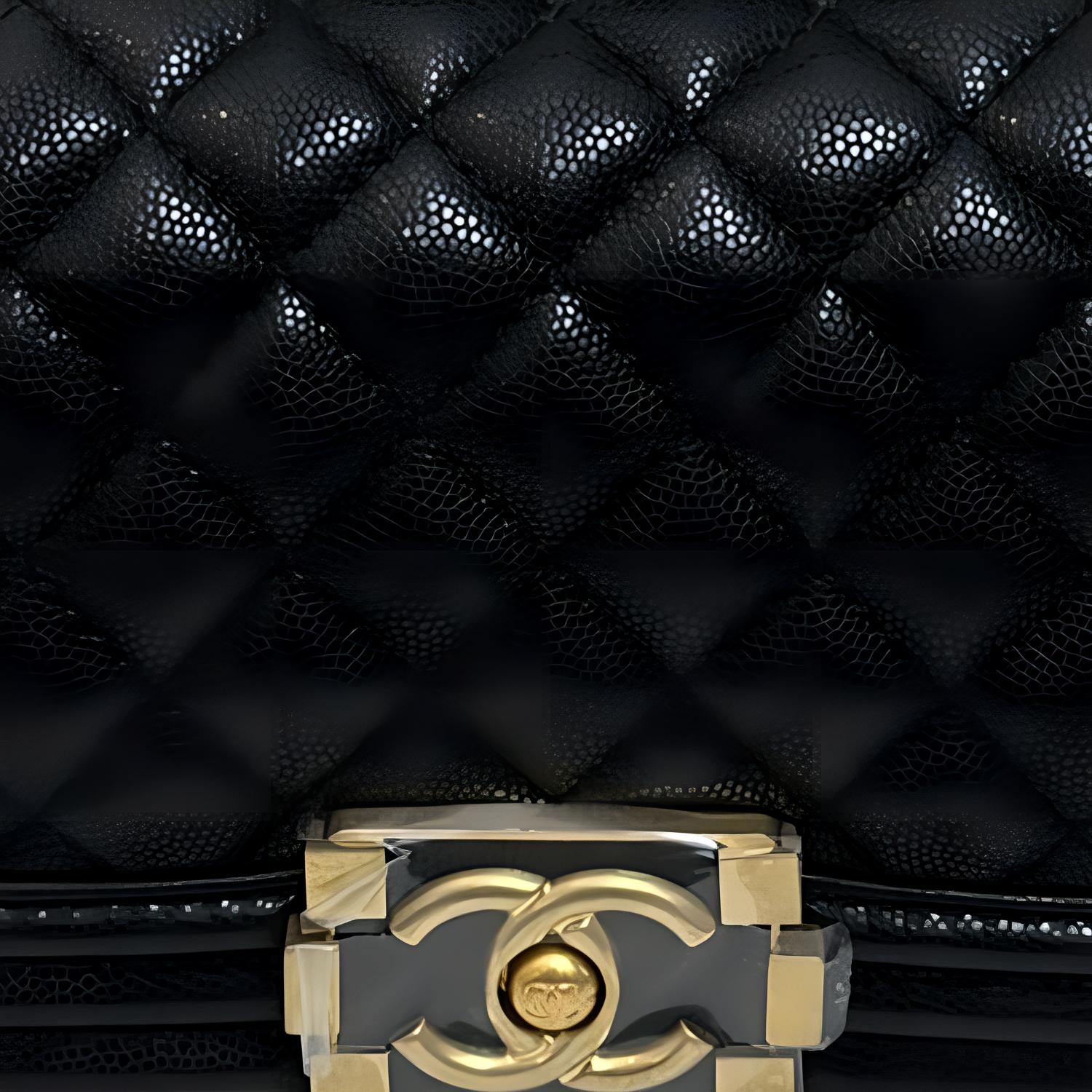 LEBOY Блестящая кожаная сумка с клапаном, женская черная CHANEL — фото 4