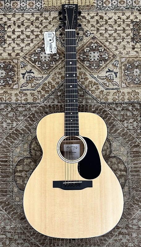 

Акустическая гитара Martin Road Series OOO-12E Acoustic-Electric Guitar w/ Gig Bag, Setup #6987