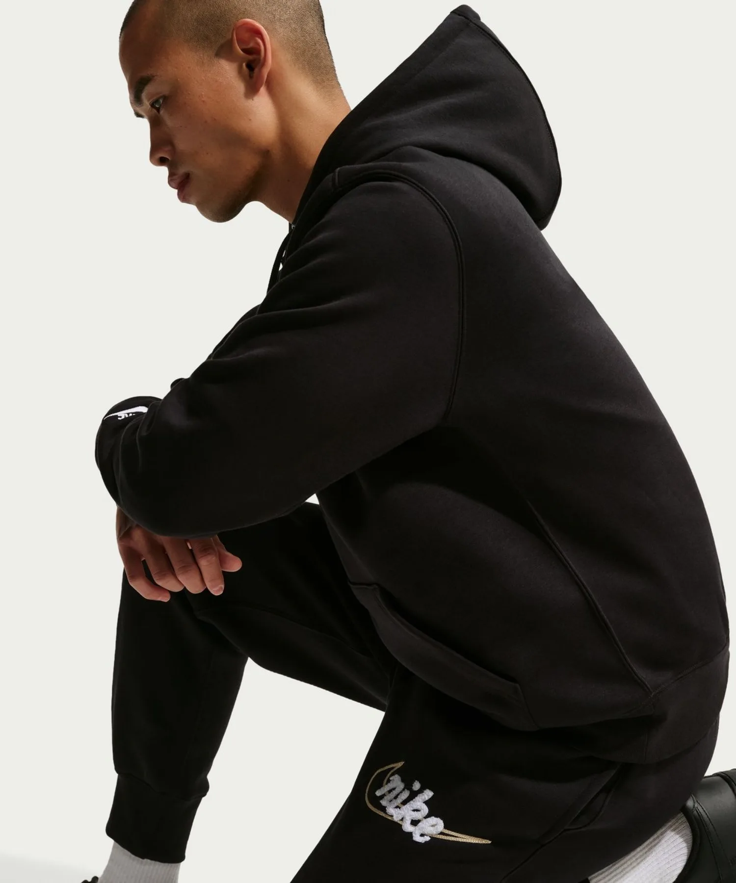 Мужские штаны из флиса Nike Club BB Jogger CTB серые — фото 4