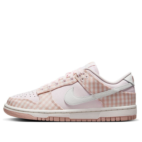

Кроссовки данк лоу Nike, розовый