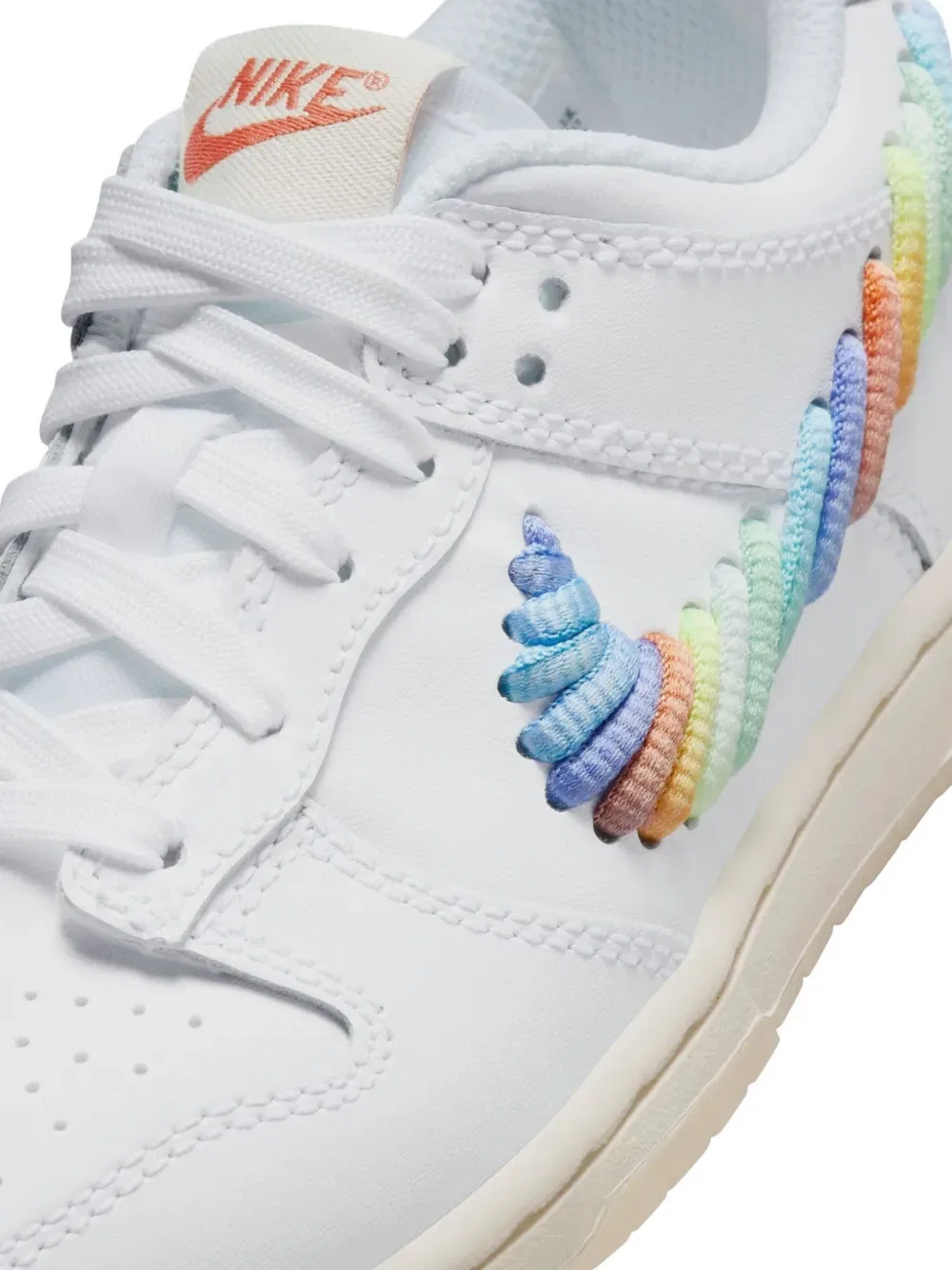 Низкие кроссовки Dunk "белые/разноцветные" Nike Kids, белый — фото 2