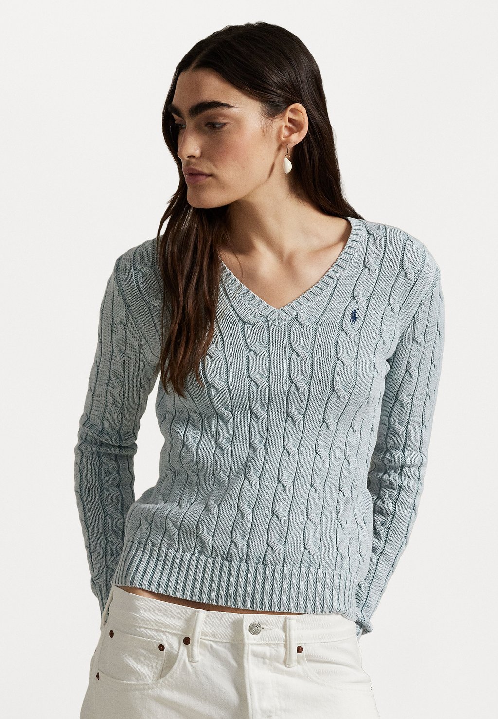 

Свитер CABLE-KNIT COTTON V-NECK SWEATER Polo Ralph Lauren, светло-голубой