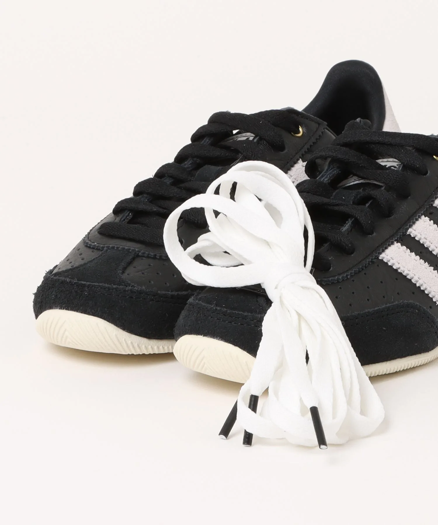 Мужские кроссовки из натуральной кожи IH5490 adidas Japan черные — фото 4