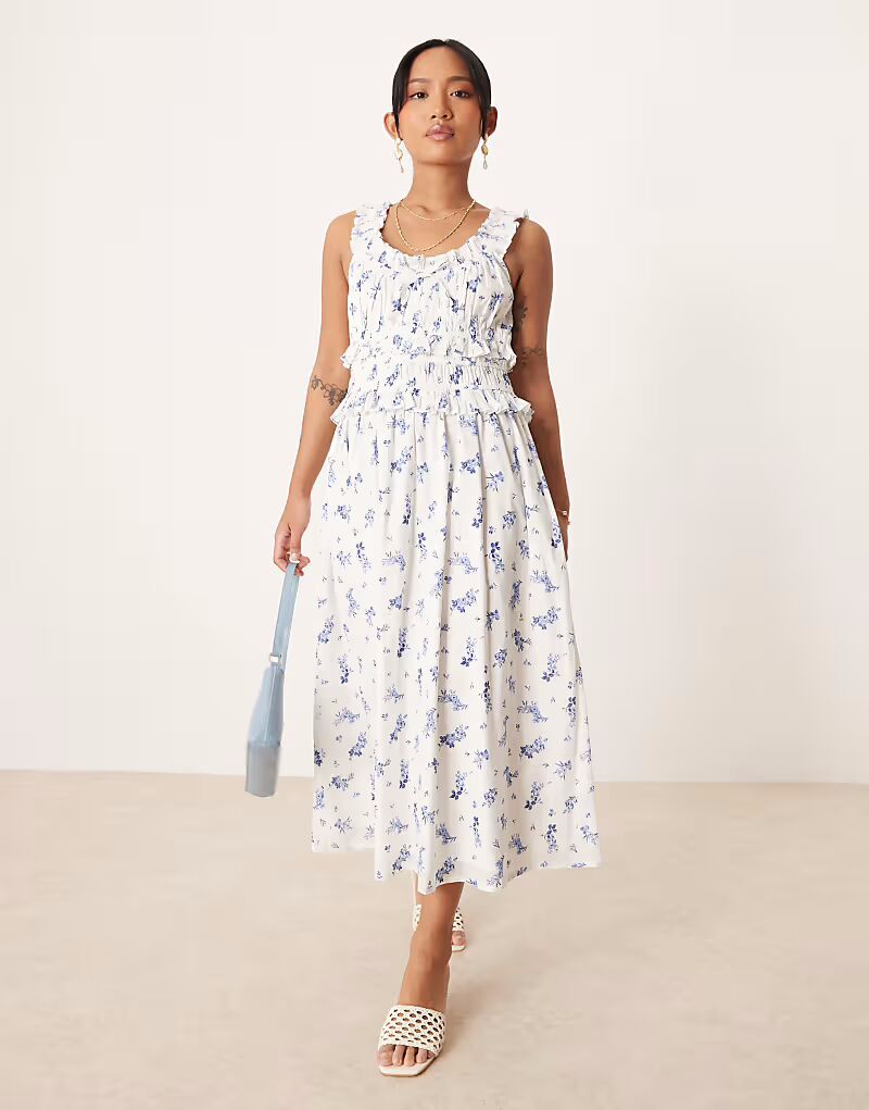 

Платье миди Nobody's Child Petite Ariel с оборками в бело-голубых тонах с цветочным принтом Nobody’s Child Petite