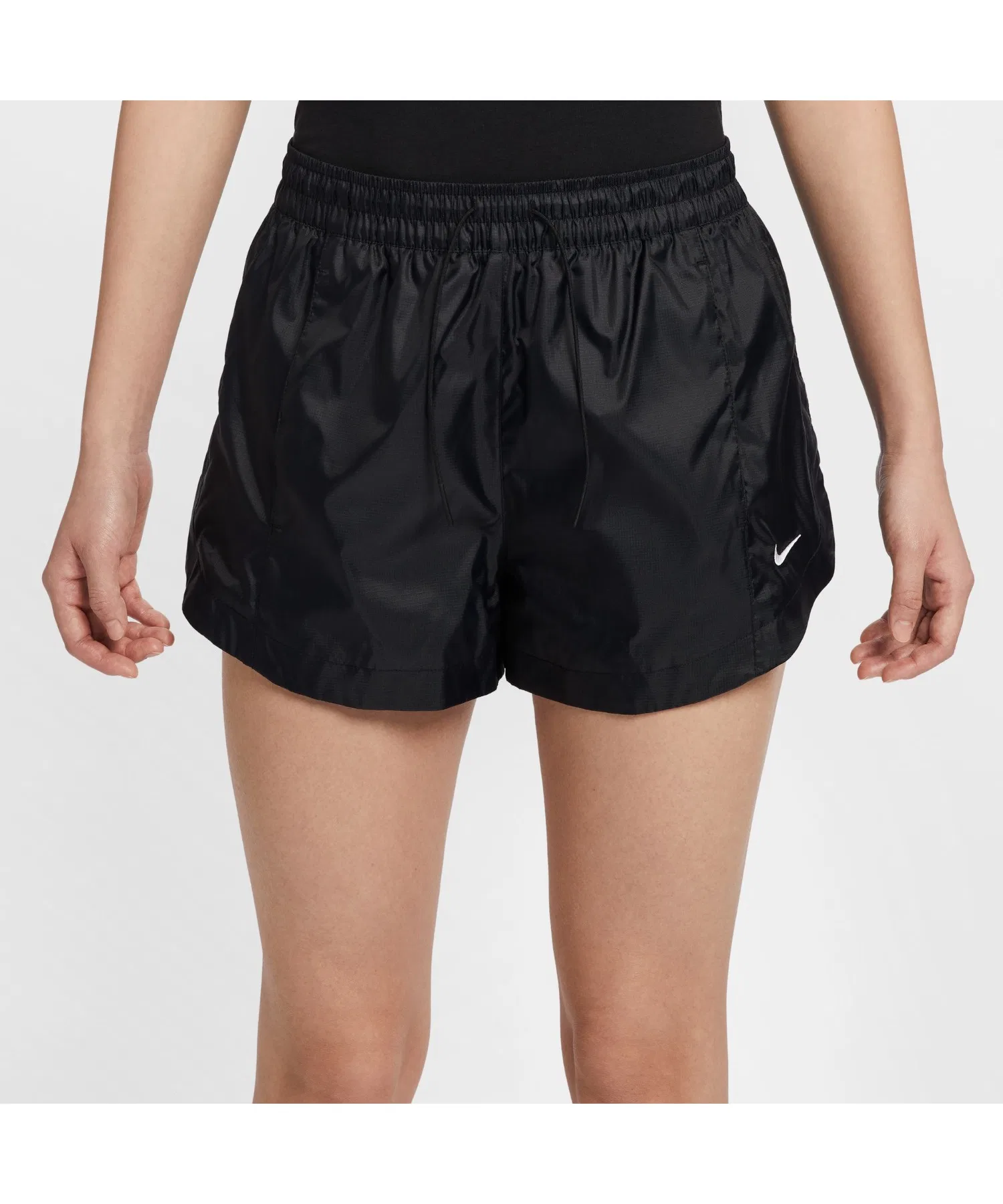 Женские спортивные шорты NIKE W NSW WR WVN MR 2 LTWT чёрные