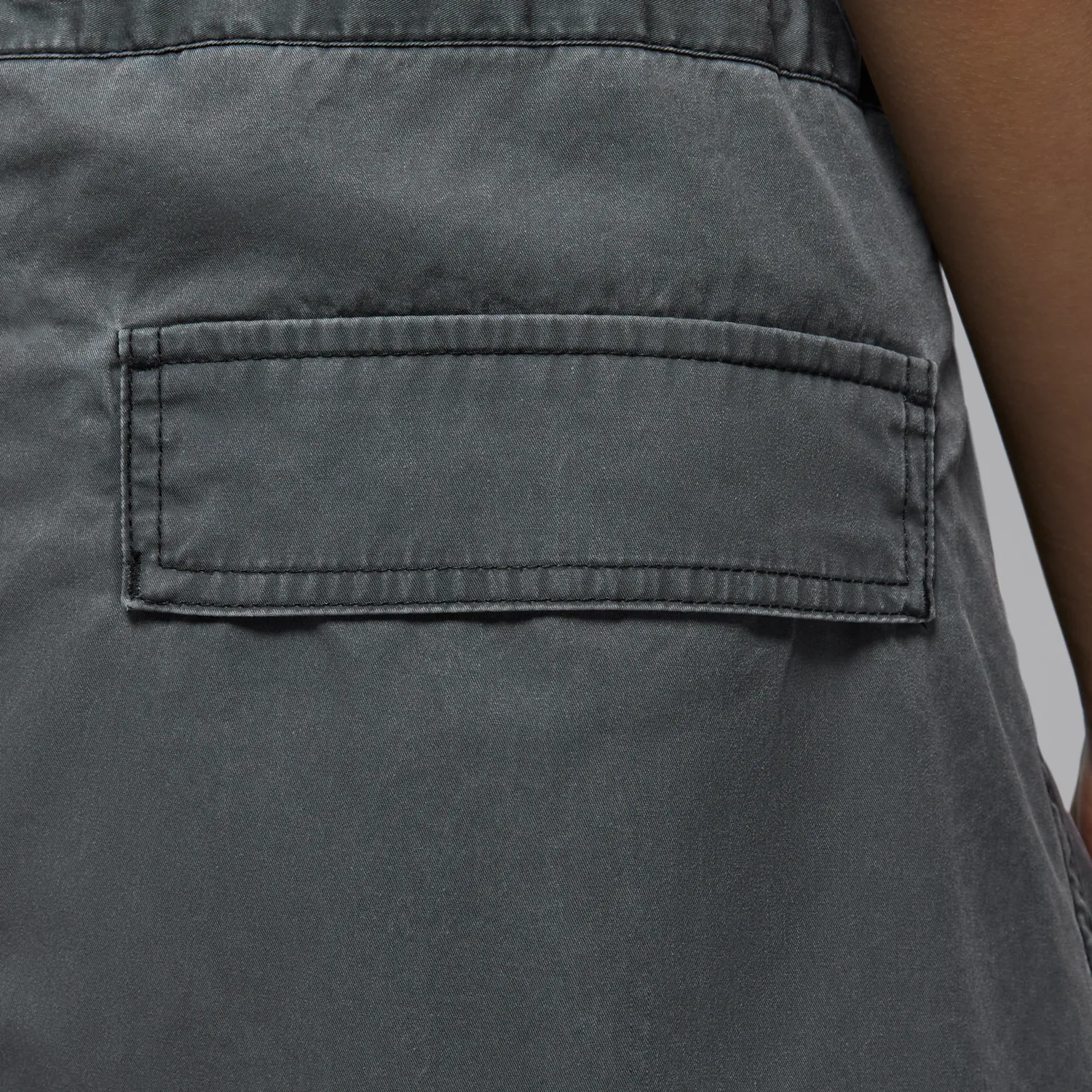 Юбка (WMNS) Air Jordan Chicago Parachute Skirt 'Black' — фото 3