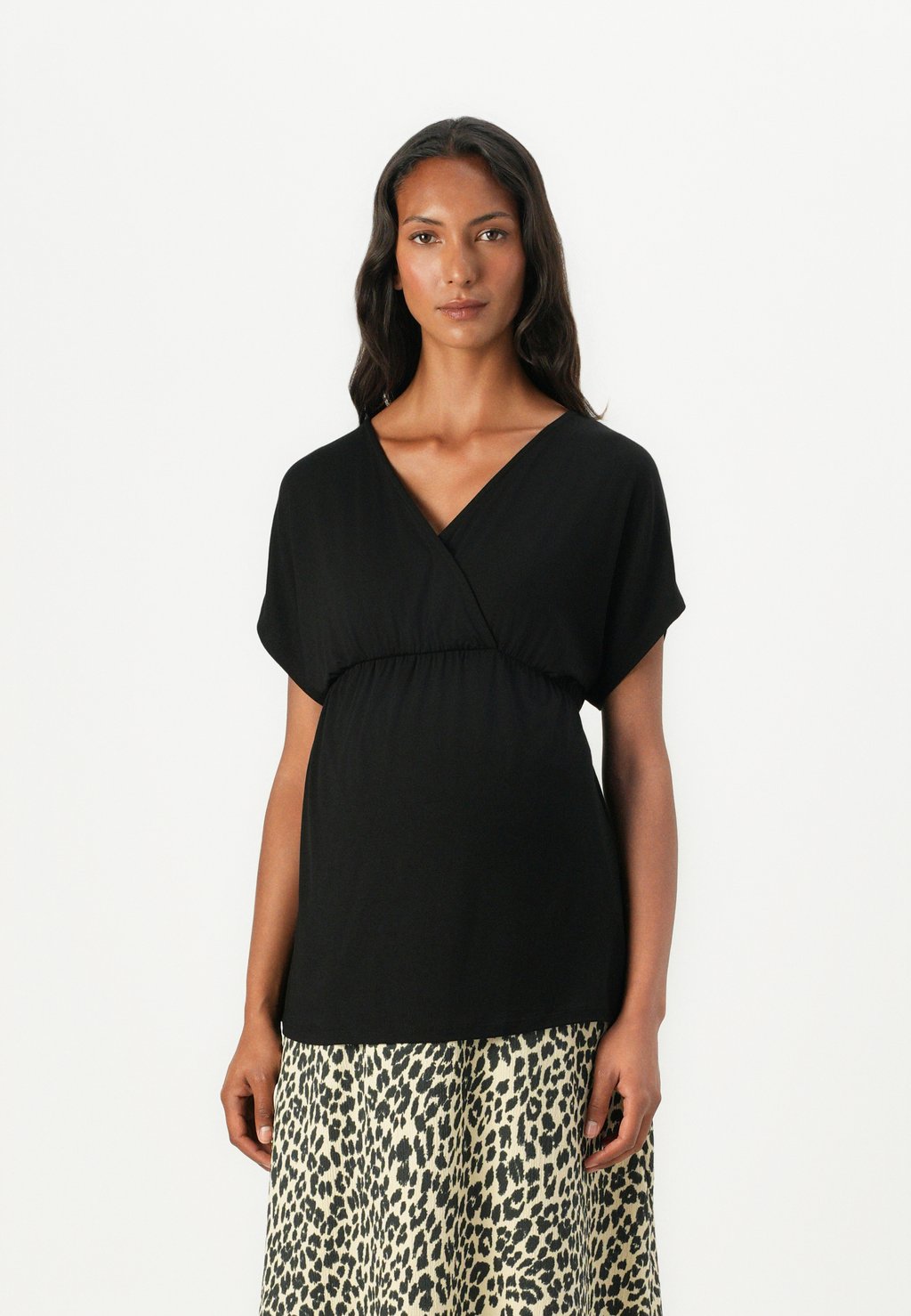 

Футболка с принтом OLMAMAZE LONNY O NECK ONLY MATERNITY, черный